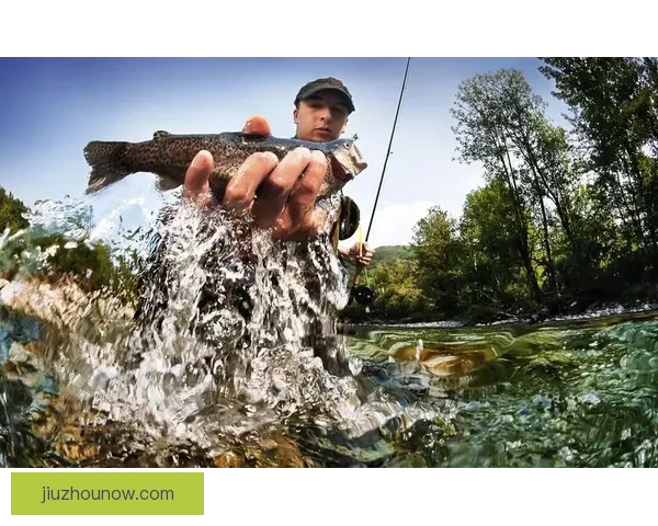 本西蒙斯转战钓鱼领域挑战极限成功晒出金枪鱼钓获喜悦