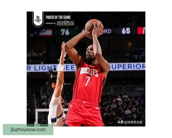 火箭险胜残阵雄鹿升至西部第五 杜兰特关键时刻拒绝逆转谢泼德三分新高